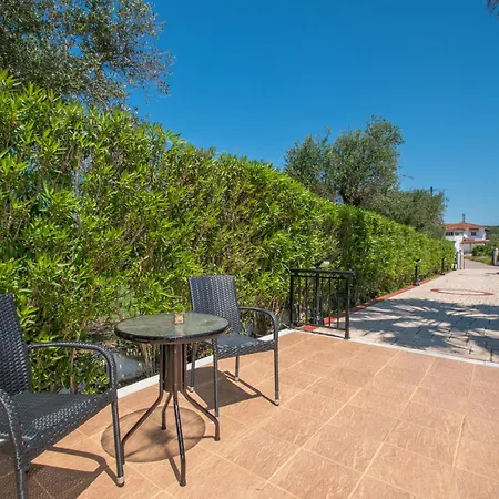 Theoxenia - Ground Floor Apartment Lithakia (Zakynthos)